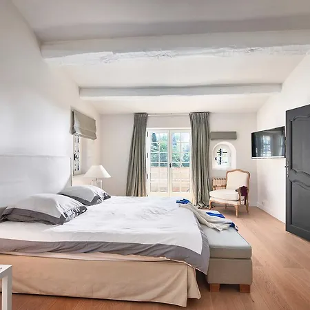 Lincoln Villa Gassin